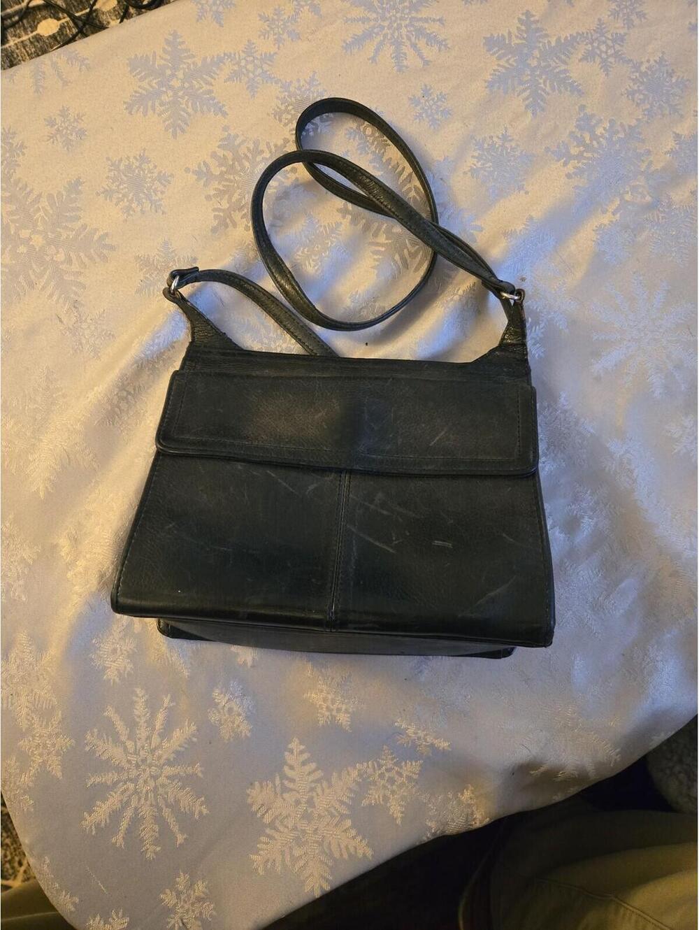 Vintage Fossil Black Leather Crossbody Bag - Picture 2 of 5